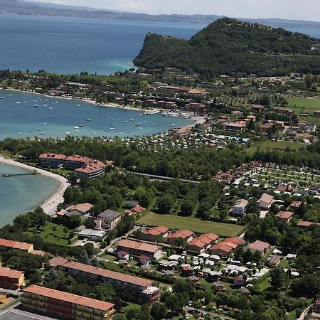 Camping Garden Tourist Manerba del Garda Eksteriør billede
