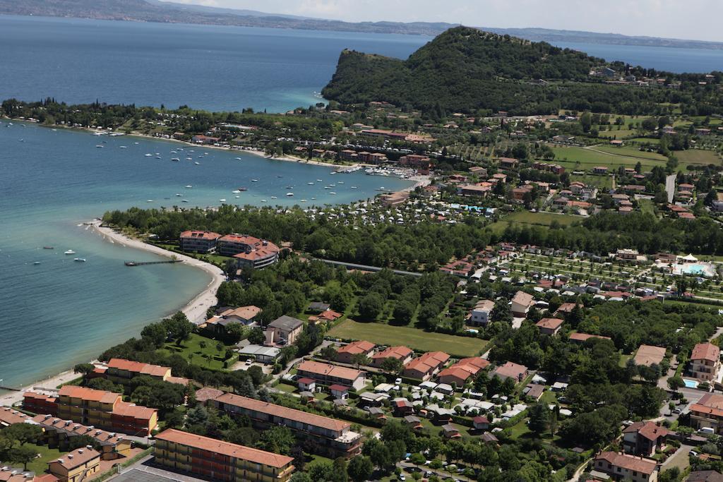 Camping Garden Tourist Manerba del Garda Eksteriør billede