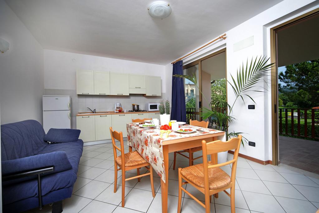 Camping Garden Tourist Manerba del Garda Værelse billede